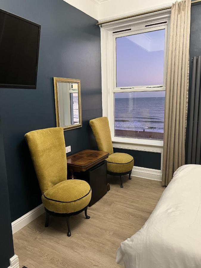 Astral Lodge Hastings Room photo