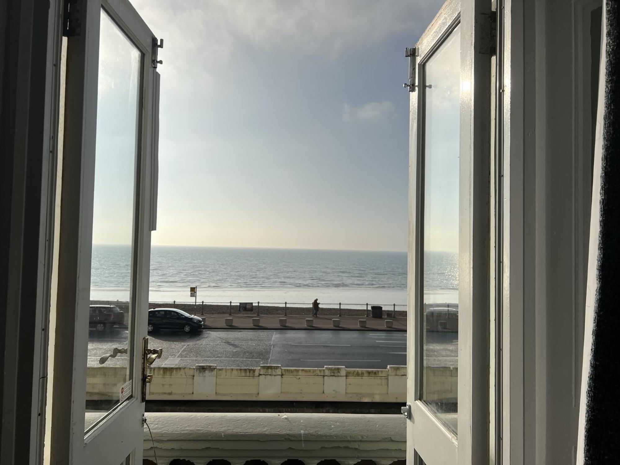Astral Lodge Hastings Room photo