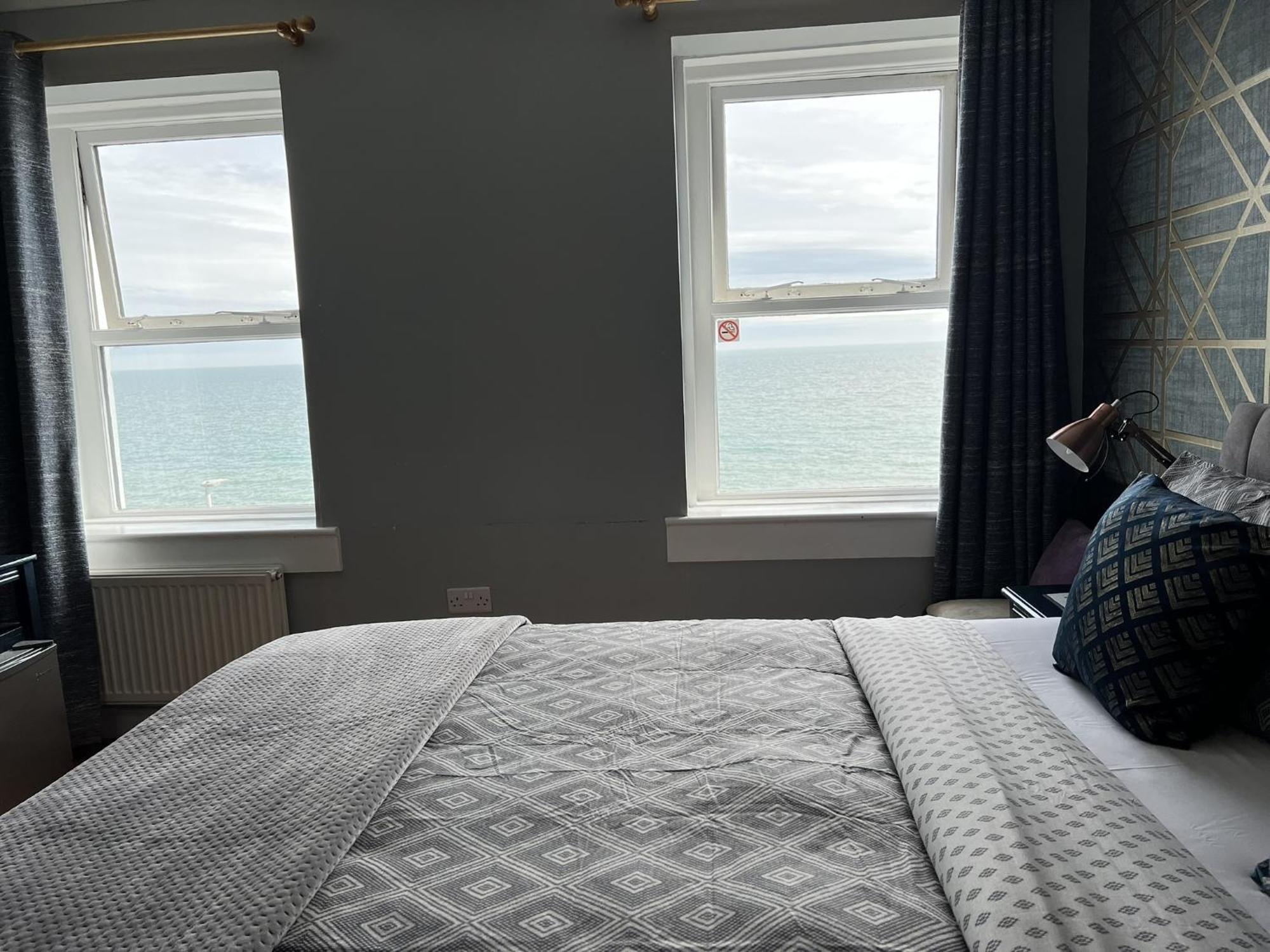 Astral Lodge Hastings Room photo